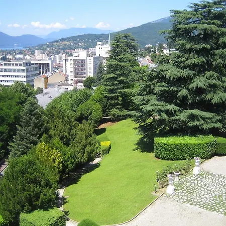 Aux Meubles Du Manoir شقة فندقية