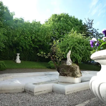Aux Meubles Du Manoir