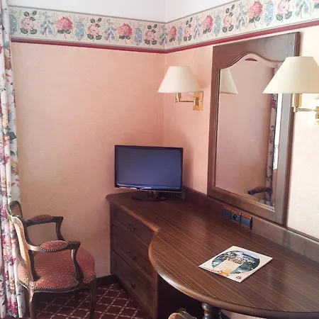 شقة فندقية Aux Meubles Du Manoir 3*