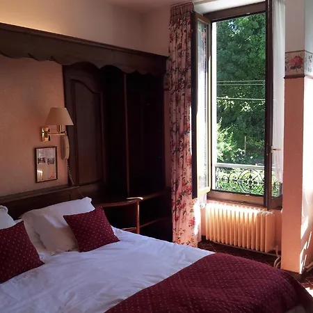 Aux Meubles Du Manoir Εξ Λε Μπαν