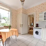 Aux Meubles Du Manoir