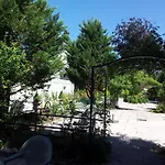Aux Meubles Du Manoir 3* إيكس ليه با