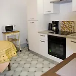 Aux Meubles Du Manoir شقة فندقية إيكس ليه با