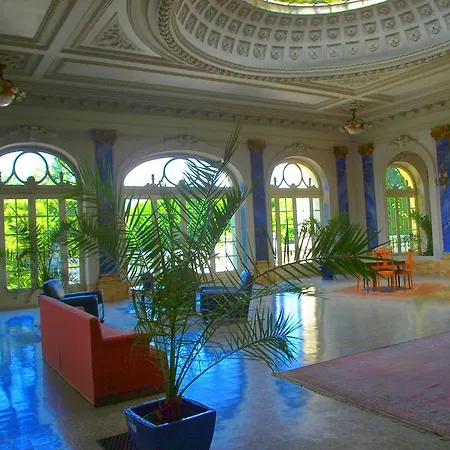 Aux Meubles Du Manoir Lägenhetshotell 3*