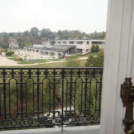 Aux Meubles Du Manoir Lägenhetshotell Aix-les-Bains