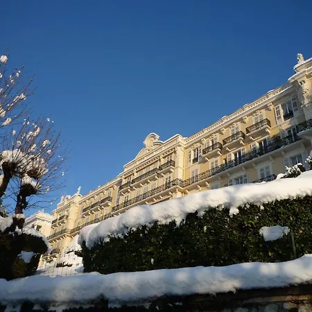 Aux Meubles Du Manoir 3*