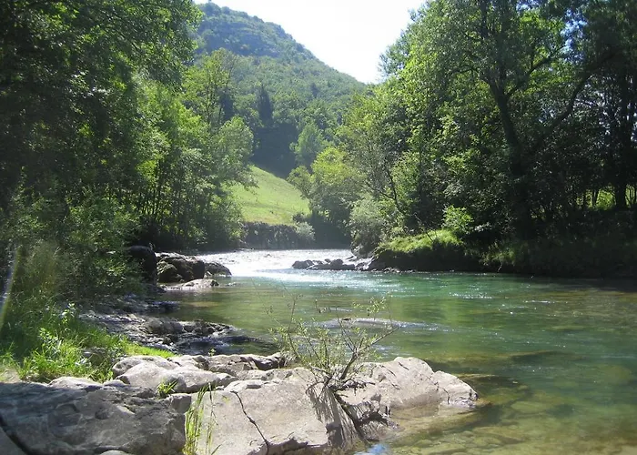 Aux Meubles Du Manoir מלון דירות