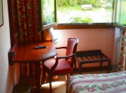 מלון דירות Aux Meubles Du Manoir 3*