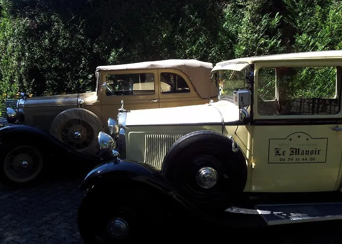 מלון דירות Aux Meubles Du Manoir אקס-לה-באינס